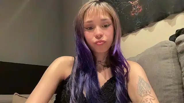 loletabb Adlı Modelin Canlı XXX Sohbeti