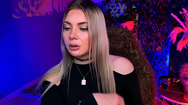 HyileyClark's Live XXX Chat
