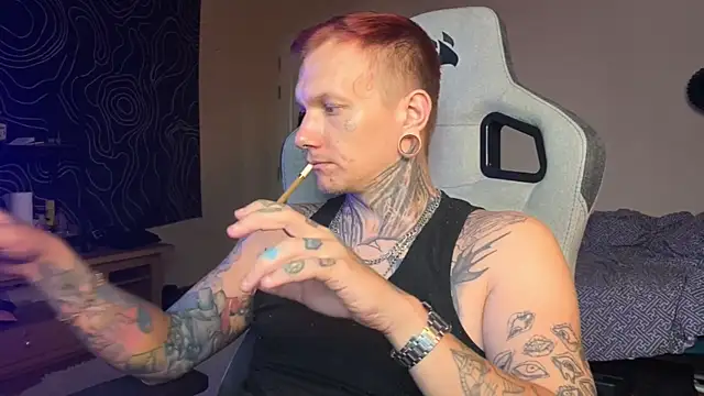 razor_paul webkamerás műsora