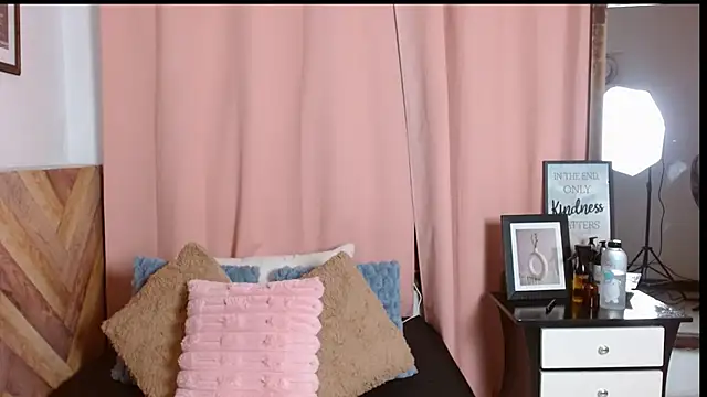 nickyCollins 现场XXX聊天