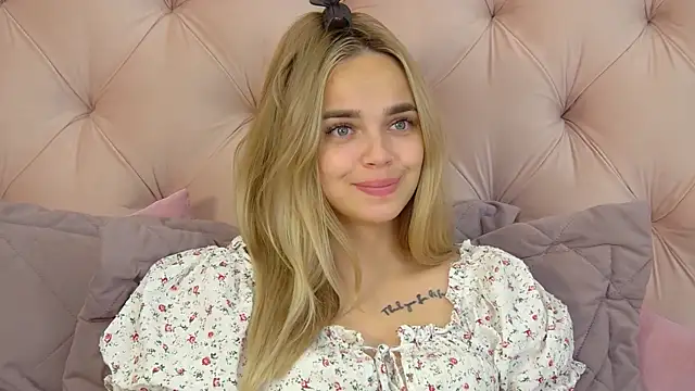 AnitaVenture's Live XXX Chat