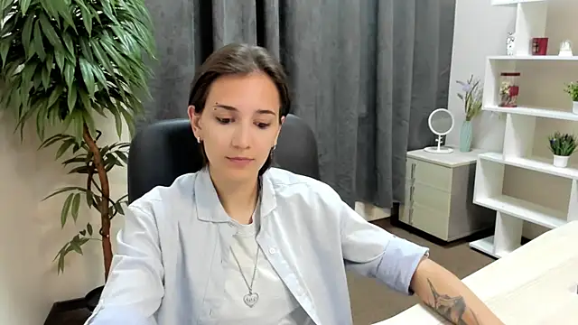 MigdaliaSlama's Live XXX Chat