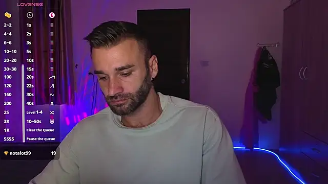 XXX chat uživo modela DaddySlava