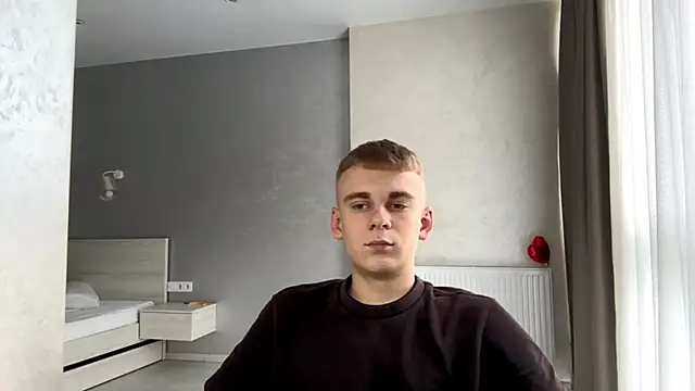 XXX chat uživo modela SoloFury