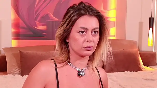 ChloeFrost's Live XXX Chat