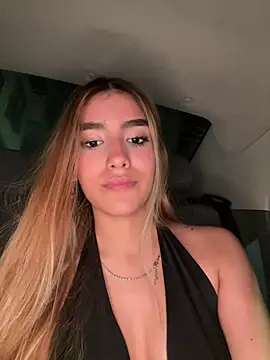 Chat XXX en directo de Lucy_lu01