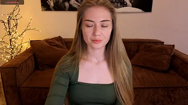 XXX chat uživo modela Chain_Alice