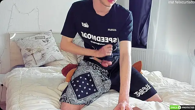 XXX chat uživo modela felixcurt69