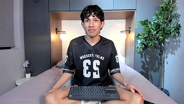Czat XXX na żywo – Pierre_Leroy_