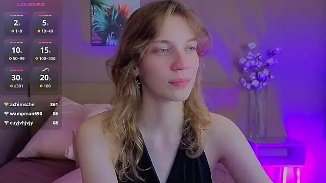 Emily_Cartex: онлайн-секс-чат