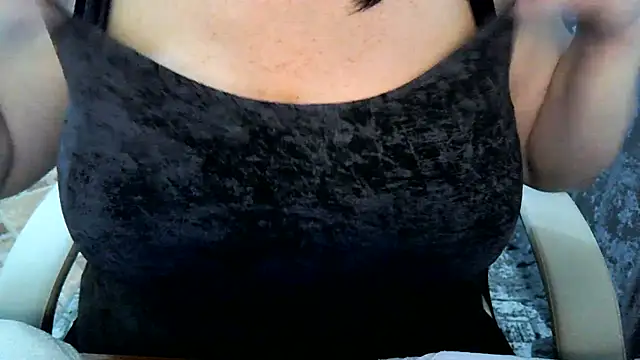 EmilyaLooon Live XXX chat