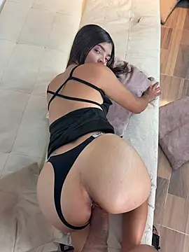 Chatroom XXX en direct de Burning_charm