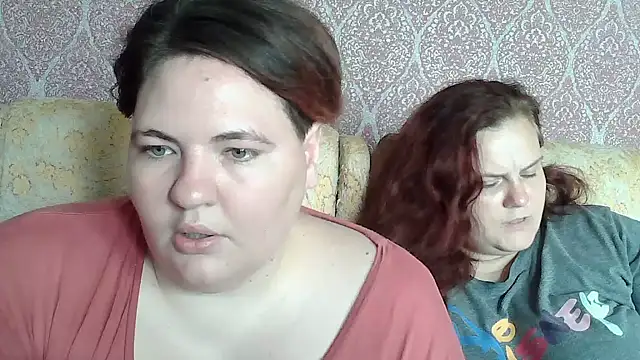 MilaXHelen Pertunjukan Webcam