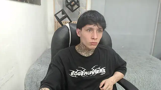 Cry_thereal Live XXX Chat