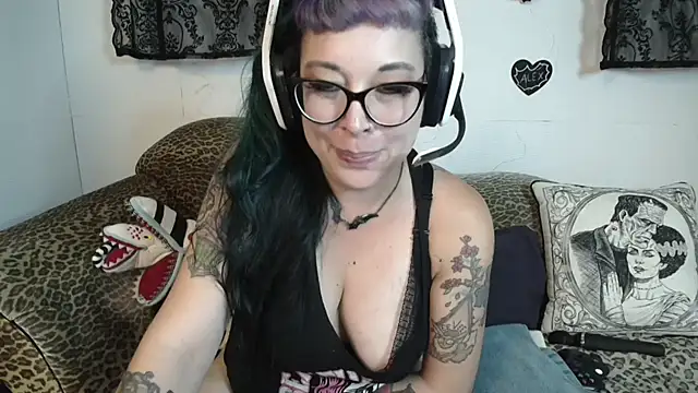 Missy-Dee: απευθείας συνομιλία ΧΧΧ
