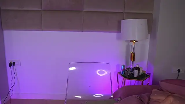 SnowyElsaa Live XXX-Chat