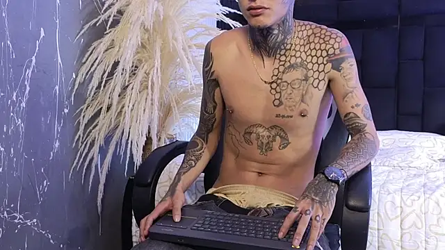 XXX chat uživo modela Paulo_527