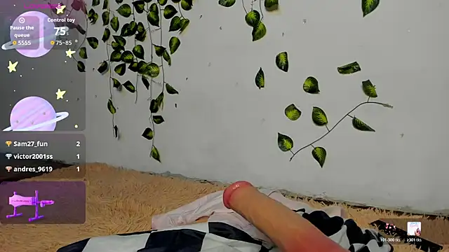 Cute_little_fox31's Live XXX Chat