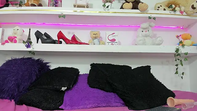 conny_blonde – Naživo XXX chat