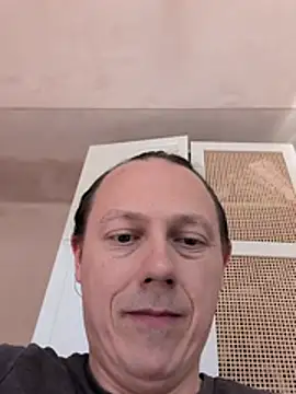 fore122 Live XXX Chat