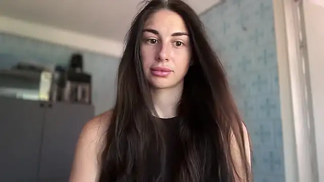 Chat +18 de LiluMartiznir ao vivo