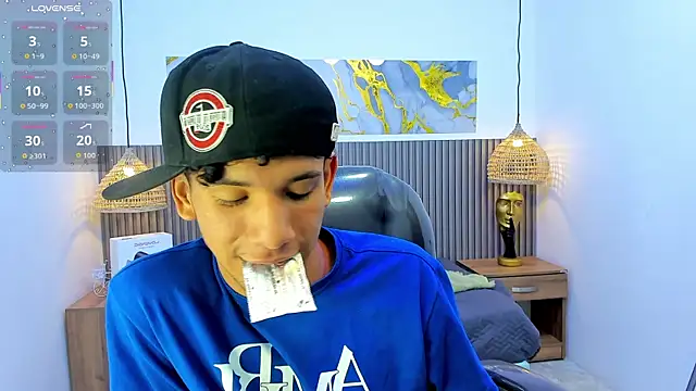 Chat XXX en directo de JDWhite18