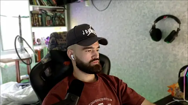 XXX chat uživo modela _Serious_Man