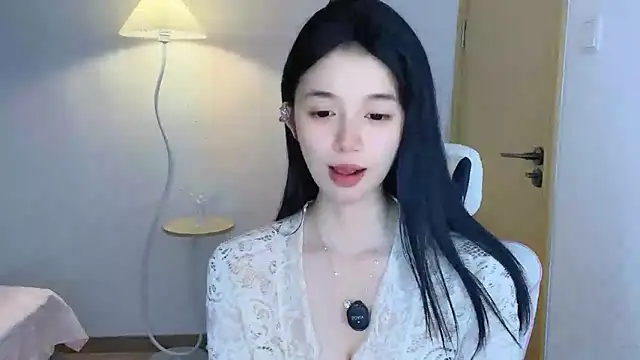 Annie-3 现场XXX聊天