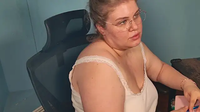 Allyy_baby 现场XXX聊天