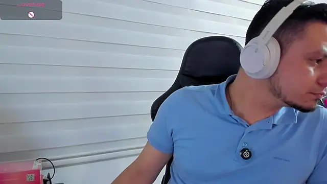 XXX chat uživo modela Rick_Adams