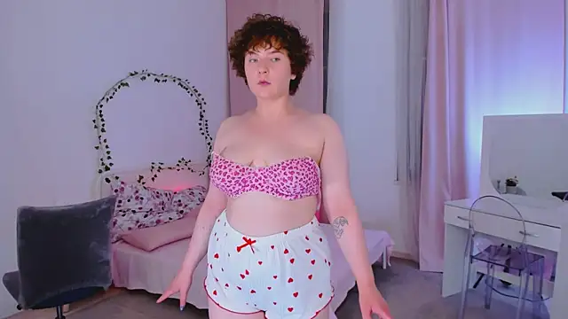 MelittaStorrie Adlı Modelin Canlı XXX Sohbeti