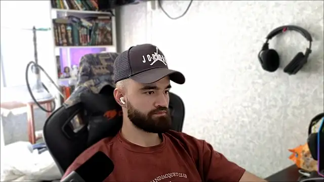 XXX chat uživo modela _Serious_Man