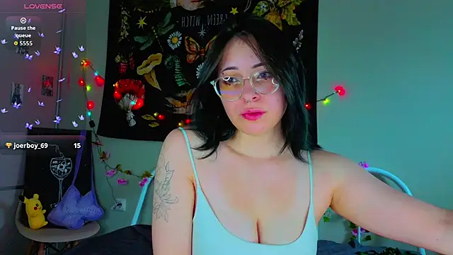 Chat XXX ao vivo de BellaKvarc