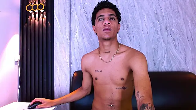 Chatroom XXX en direct de _Thiago12