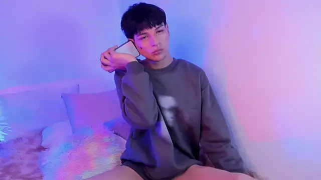 แชท XXX สดของ Aleaurarashii