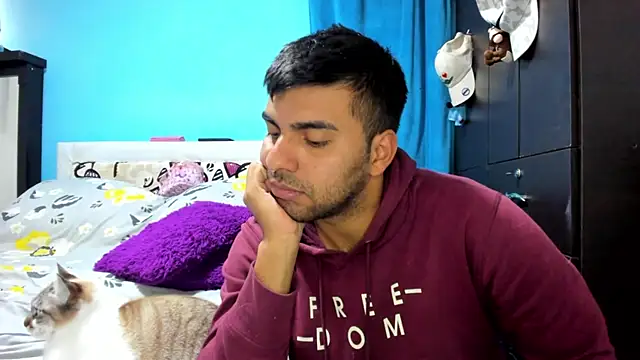 LazyandSniffer28 – Live XXX-chat