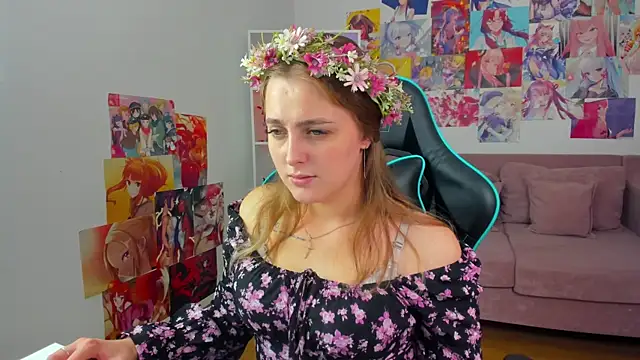 EllaBells' Live XXX Chat
