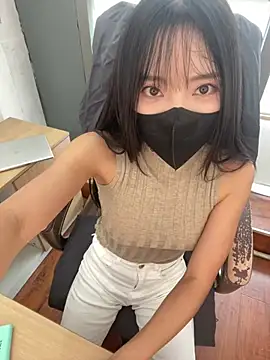 Chatroom XXX en direct de xiao-Lin