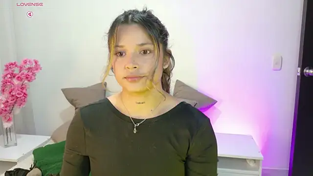 Chat XXX en directo de KylieVennet