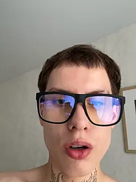 Czat XXX na żywo – Mr__Desire