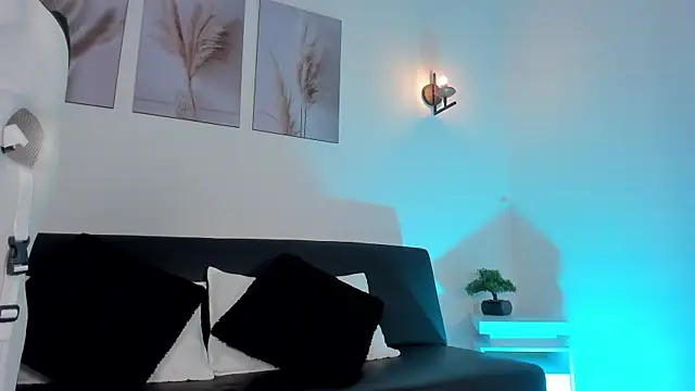 צ'אט XXX בשידור חי של Brianna_bigboobs