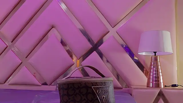 SamantaKane Chat XXX in diretta