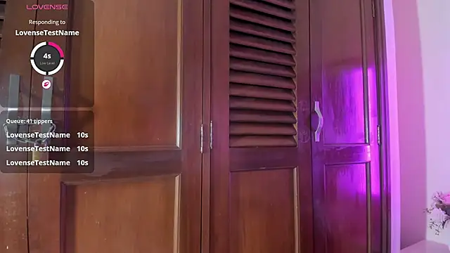 Živý XXX chat casey_lorens