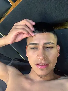 عرض كام Emiliano_Reyes
