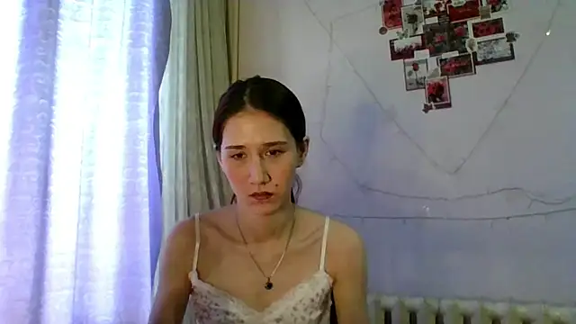 NickiKisinger's Live XXX Chat