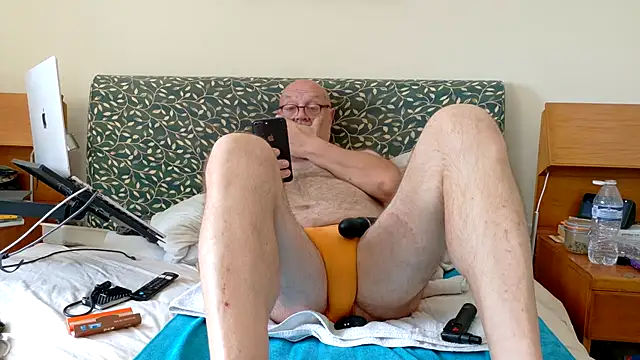 Chat +18 de KinkCentral ao vivo
