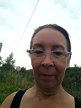 Chatroom XXX en direct de Celine_Faer1