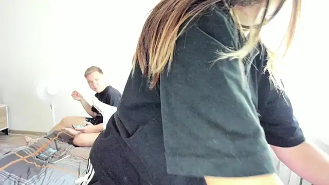 AnikaBest Adlı Modelin Canlı XXX Sohbeti