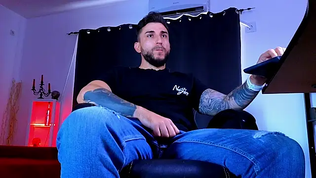 MightyAaron66 Obrolan Langsung XXX
