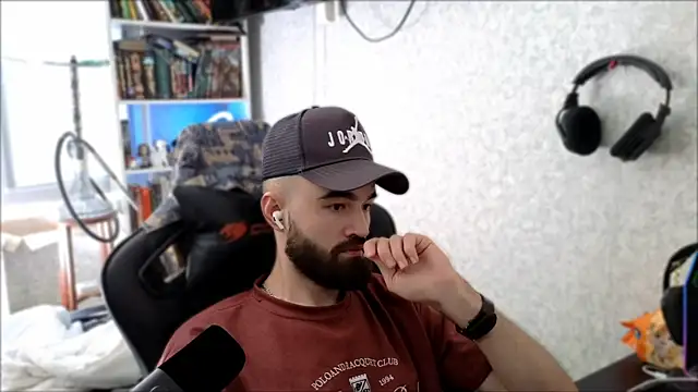 XXX chat uživo modela _Serious_Man